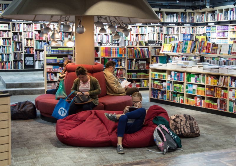 vente-VINS SUR CARAMY-min_books_bookstore_book_reader_readers_reading_shop_sale_books-849006