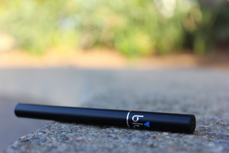 vente-VINS SUR CARAMY-min_e_cigarette_vaping_blu_cigs_blu_electronic_cigarette_tobacco_cigarette_smoke-637061